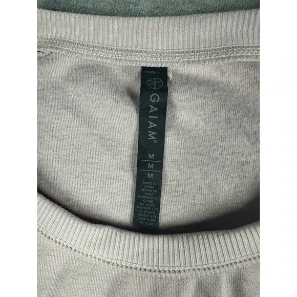 Gaiam Medium Women's Pink Lavender Lotus Zipper Sweatshirt Top - Picture 2 of 6